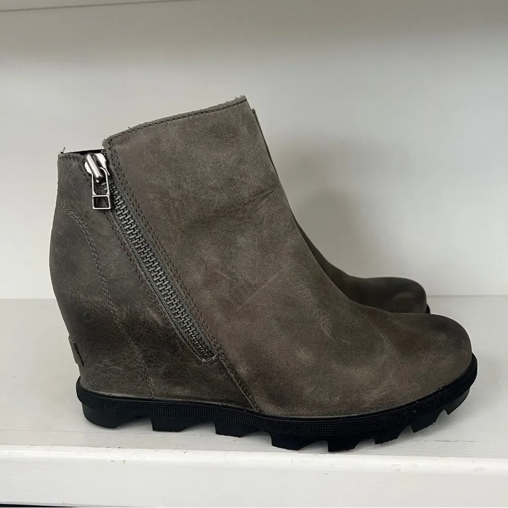 Sorel Joan of Arctic Women's Bootie Boot, Size 7 Gray